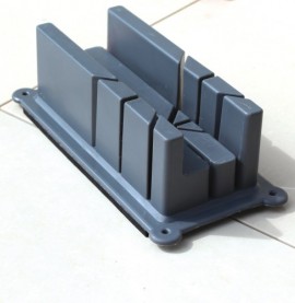 Genesis Plastic Mitre Block with Non Slip Rubber Base