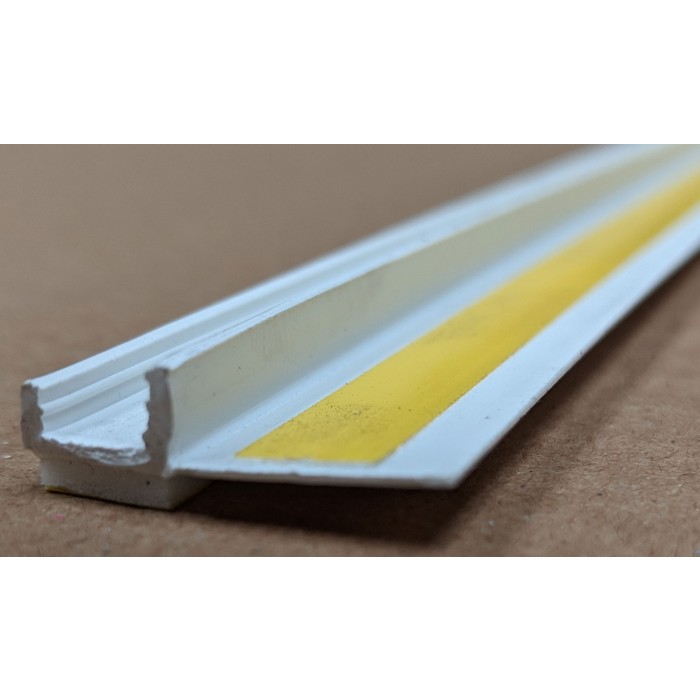 White PVC Self Adhesive Window / Door Frameseal Bead 8mm Render Depth 2.6m 1 Length