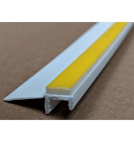 White PVC Self Adhesive Window / Door Frameseal APU Bead 8mm Render Depth 2.6m 1 Length