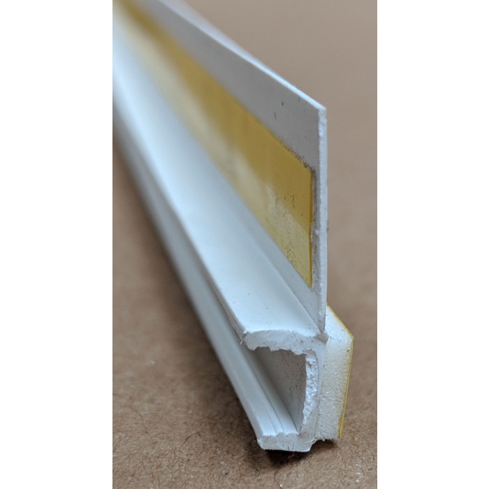 White PVC Self Adhesive Window / Door Frameseal Bead 8mm Render Depth 2.6m 1 Length