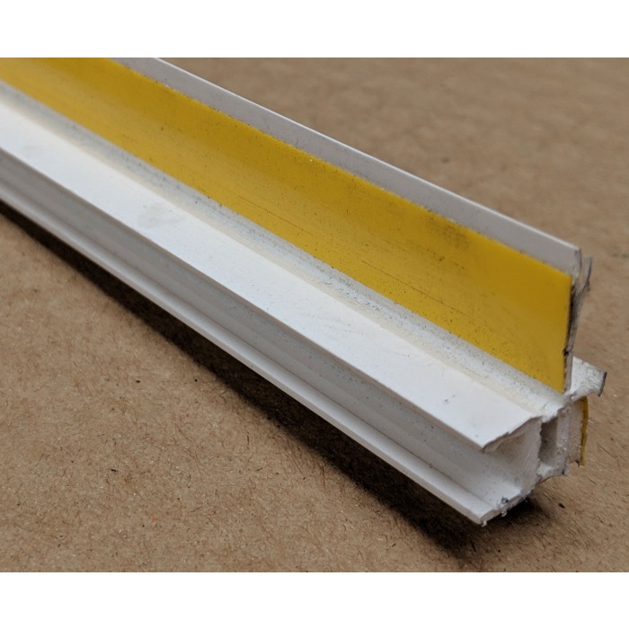 White PVC Self Adhesive Window / Door Frameseal Bead 13mm Render Depth 2.6m 1 Length